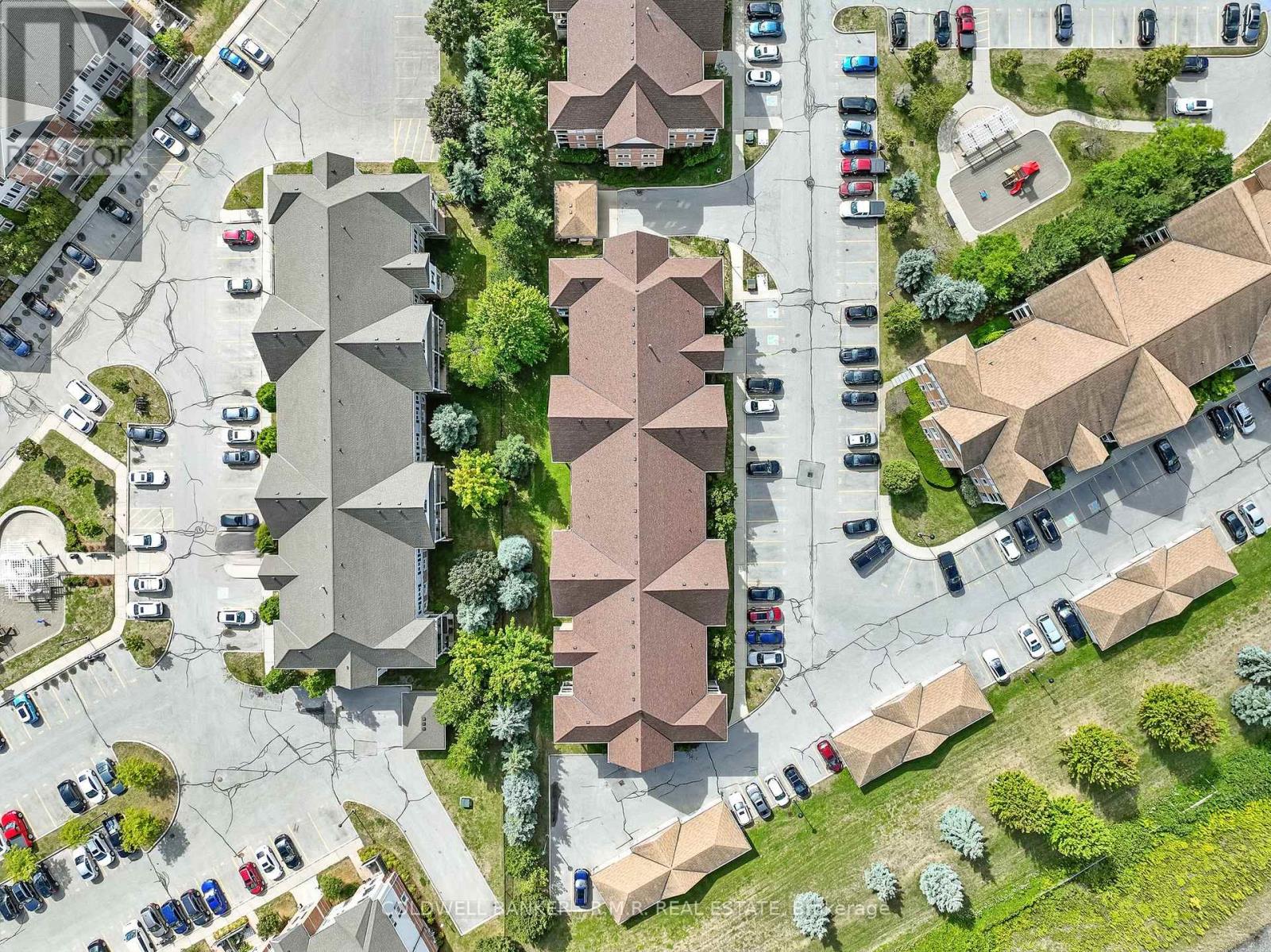 310 - 124 Aspen Springs Drive, Clarington, Ontario  L1C 0G8 - Photo 3 - E12513456