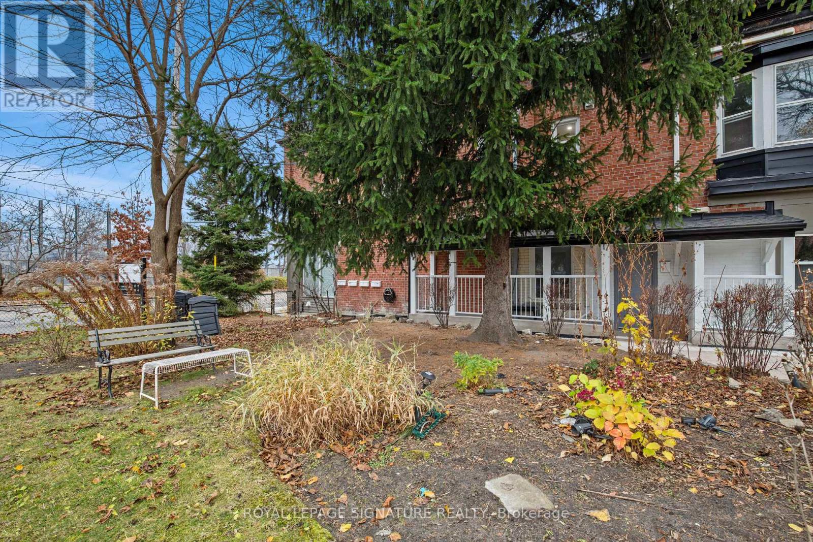 4 - 2563 Dundas Street W, Toronto, Ontario  M6P 1X6 - Photo 14 - W12513182