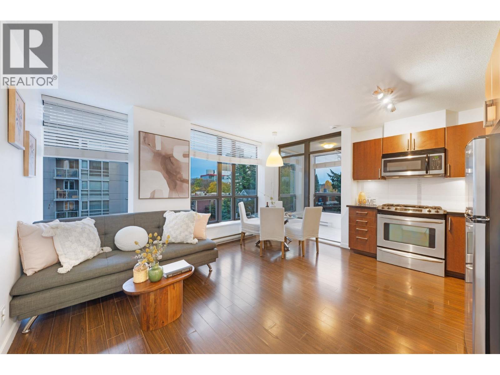 701 1068 W Broadway, Vancouver, British Columbia  V6H 0A7 - Photo 1 - R3064151