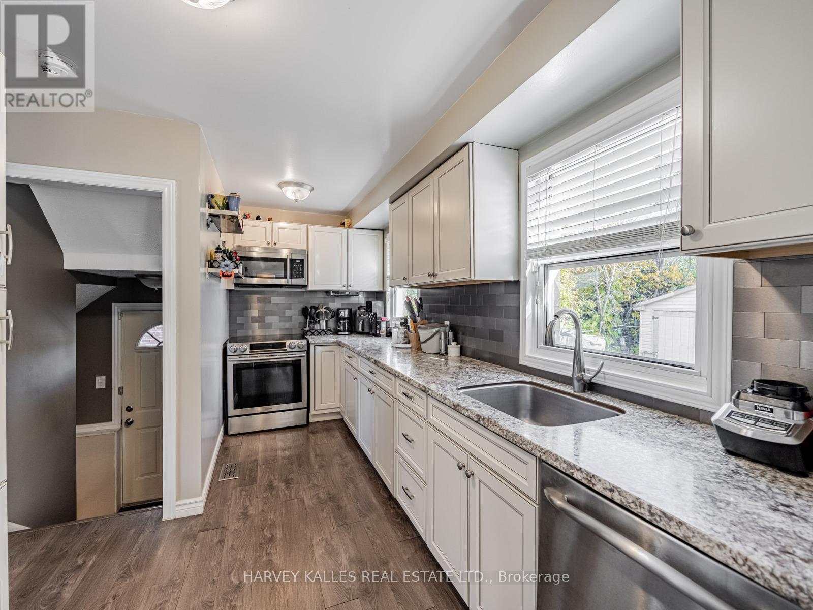 117 Eldomar Avenue, Brampton, Ontario  L6W 1R6 - Photo 11 - W12513196