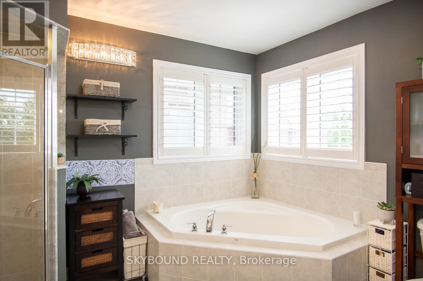 38 Silver Pond Drive, Halton Hills, Ontario  L7G 0G6 - Photo 20 - W12513248