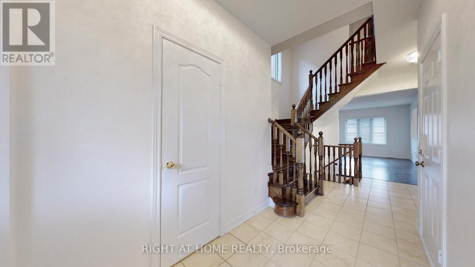 5592 Meadowcrest Avenue, Mississauga, Ontario  L5M 0N1 - Photo 19 - W12513272