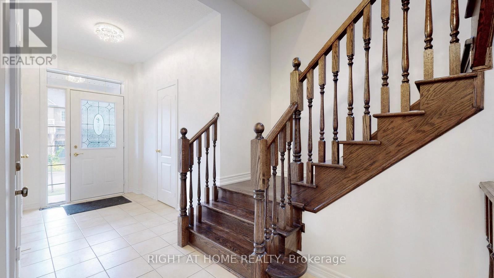 5592 Meadowcrest Avenue, Mississauga, Ontario  L5M 0N1 - Photo 20 - W12513272