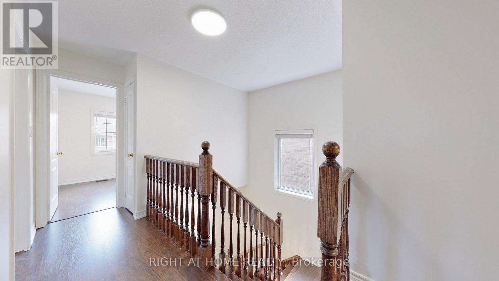 5592 Meadowcrest Avenue, Mississauga, Ontario  L5M 0N1 - Photo 21 - W12513272