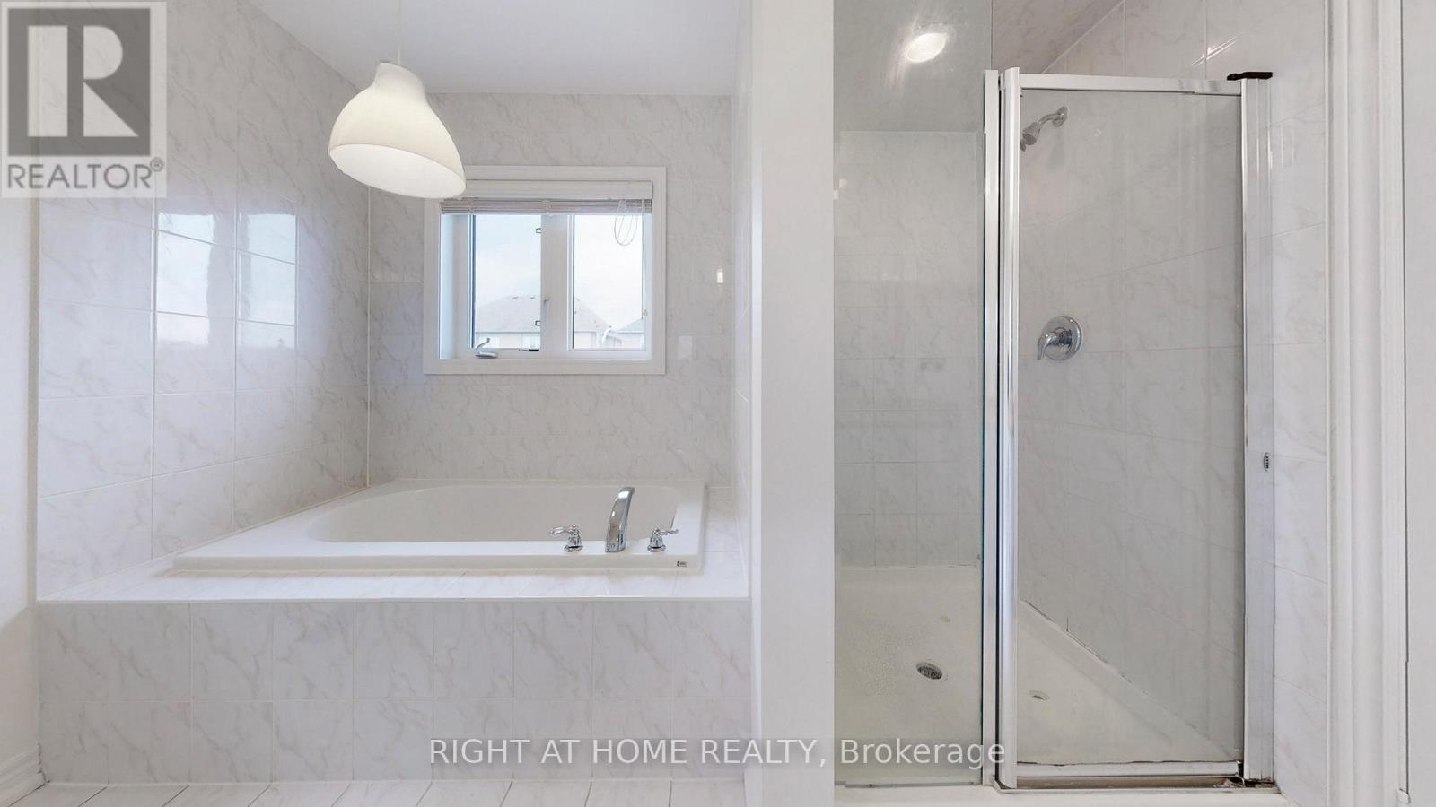 5592 Meadowcrest Avenue, Mississauga, Ontario  L5M 0N1 - Photo 27 - W12513272