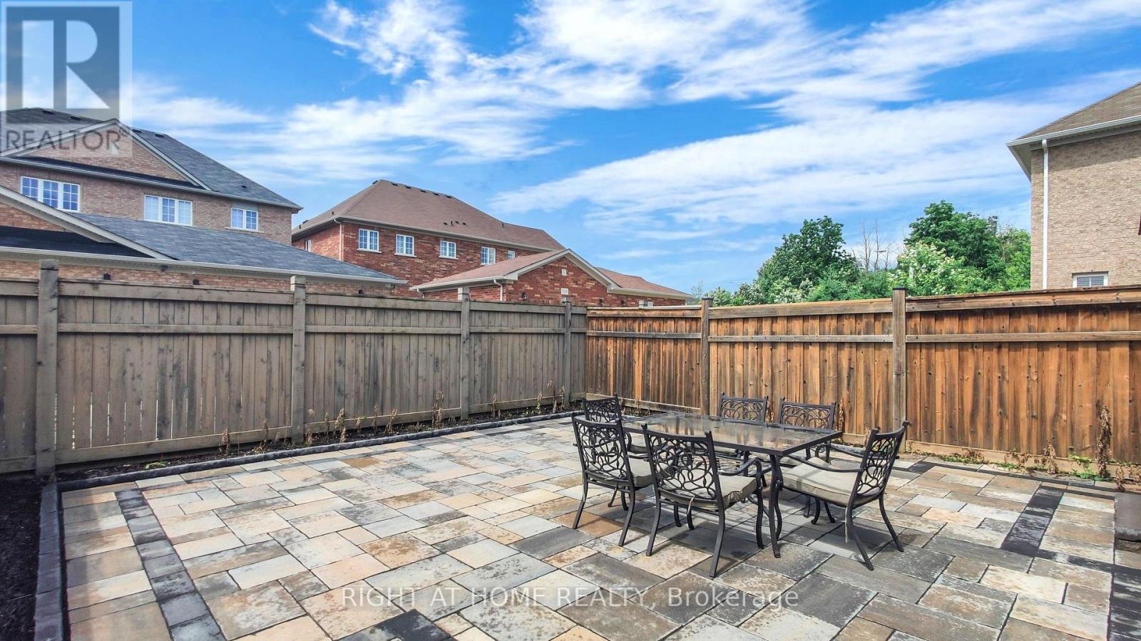 5592 Meadowcrest Avenue, Mississauga, Ontario  L5M 0N1 - Photo 49 - W12513272