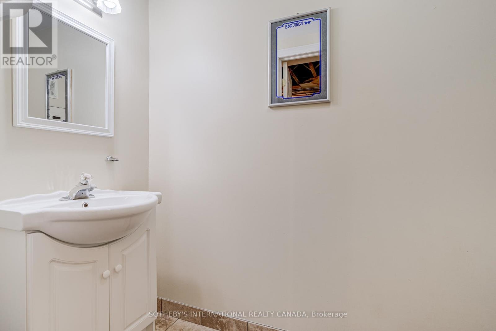 3000 Bloor Street W, Toronto, Ontario  M8X 1C2 - Photo 24 - W12513280