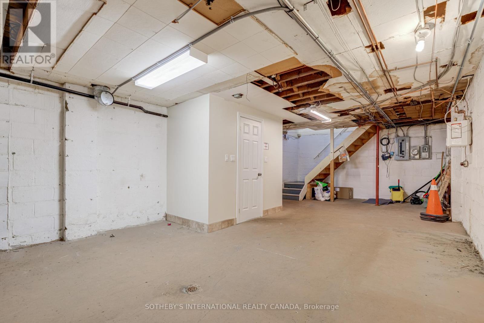 3000 Bloor Street W, Toronto, Ontario  M8X 1C2 - Photo 26 - W12513280