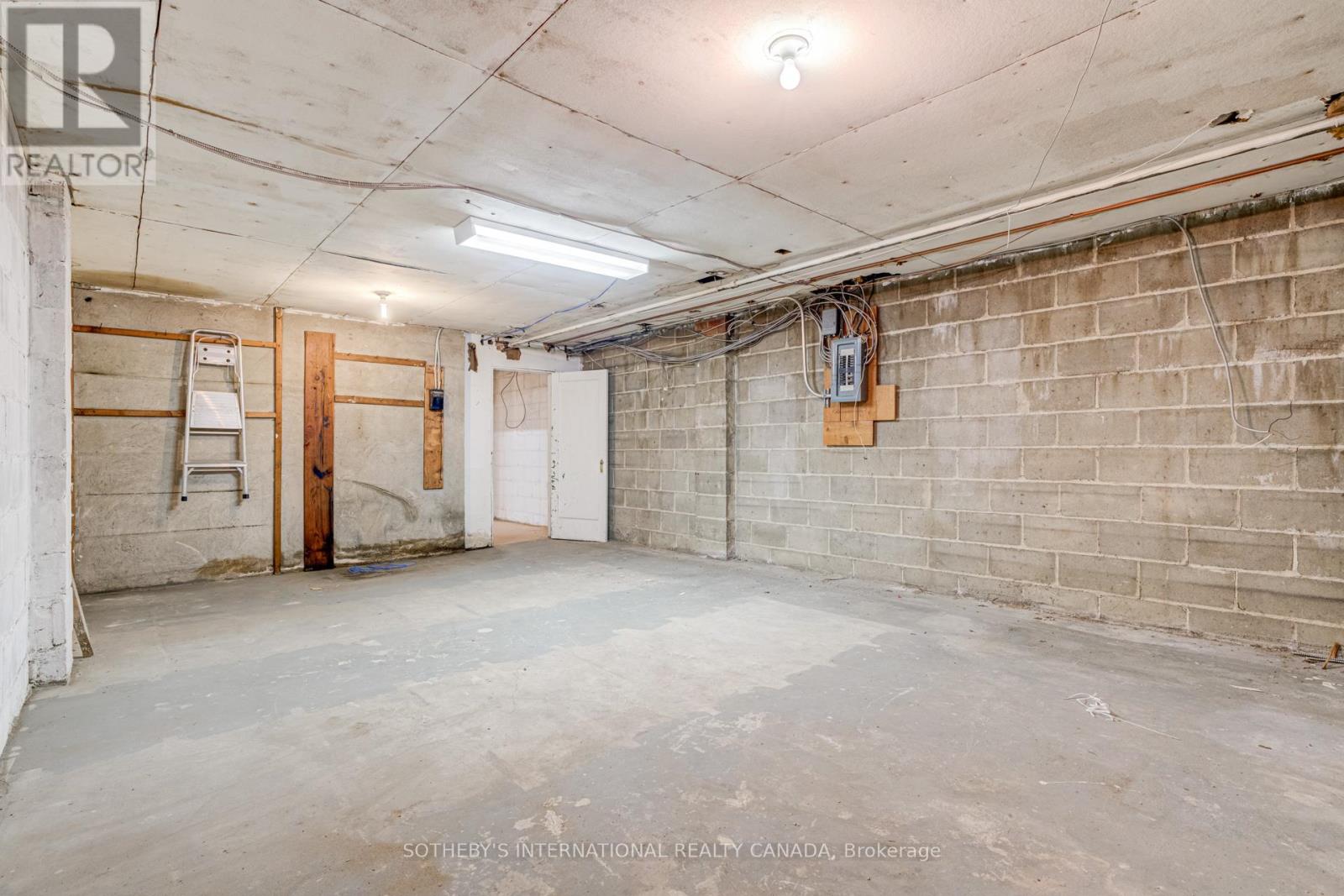 3000 Bloor Street W, Toronto, Ontario  M8X 1C2 - Photo 33 - W12513280