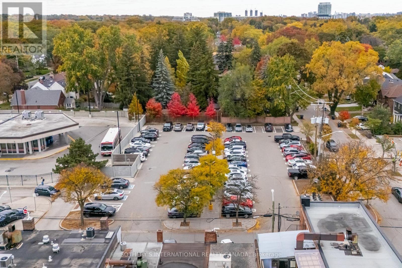 3000 Bloor Street W, Toronto, Ontario  M8X 1C2 - Photo 35 - W12513280