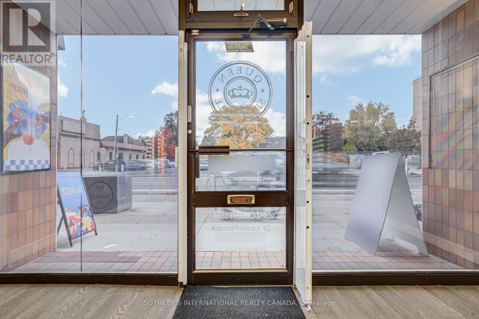 3000 Bloor Street W, Toronto, Ontario  M8X 1C2 - Photo 8 - W12513280