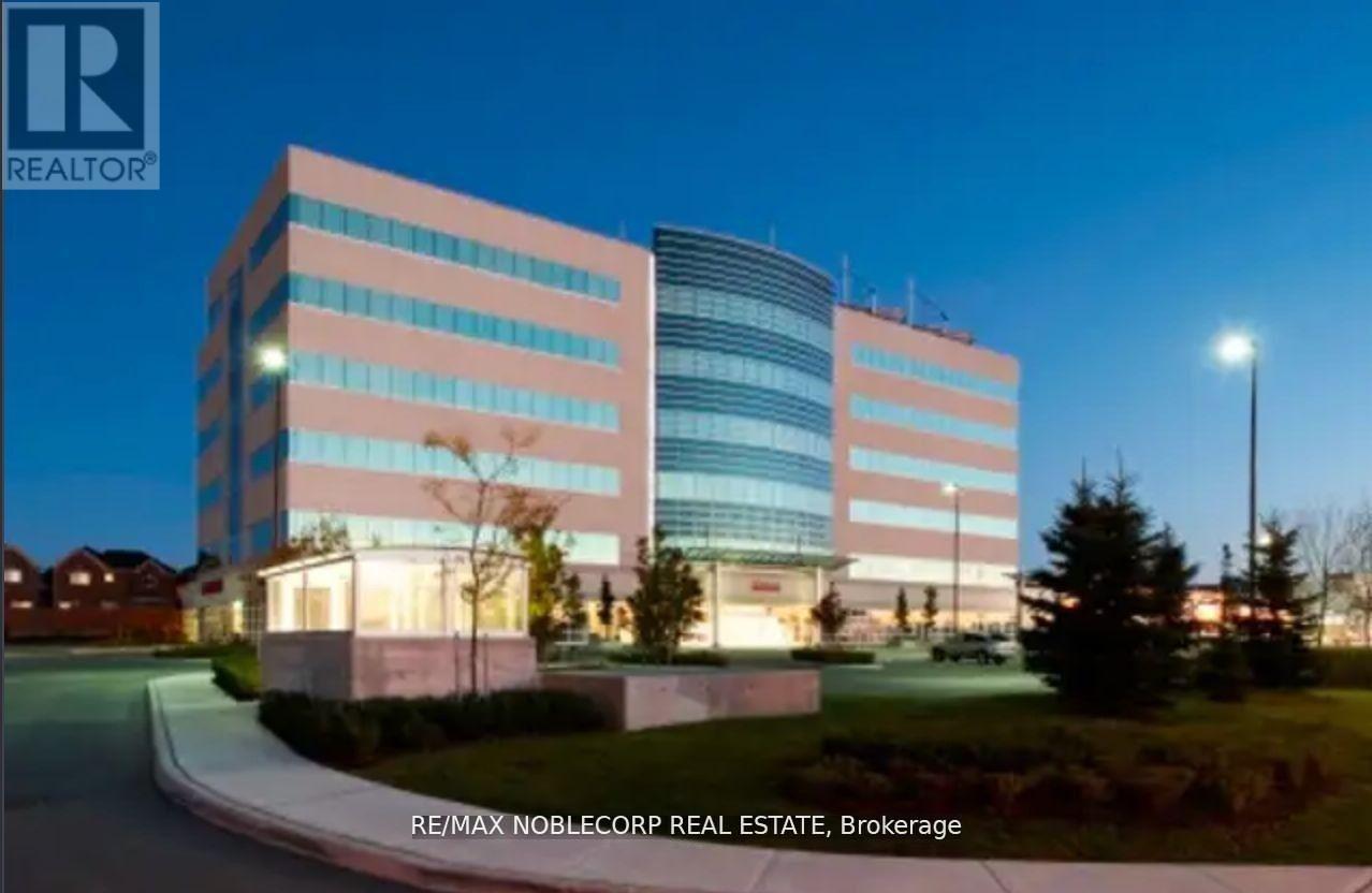 401 B - 2250 Bovaird Drive E, Brampton, Ontario  L6R 0W3 - Photo 2 - W12513292