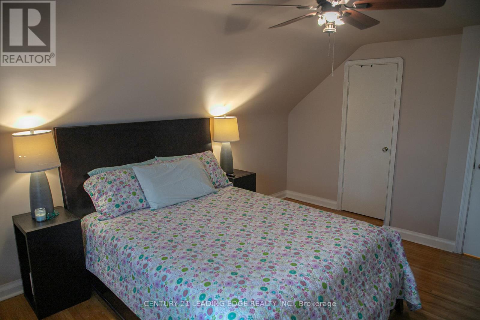 10 Yvonne Avenue, Toronto, Ontario  M3L 1C7 - Photo 17 - W12513330