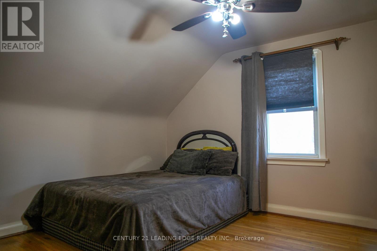 10 Yvonne Avenue, Toronto, Ontario  M3L 1C7 - Photo 18 - W12513330