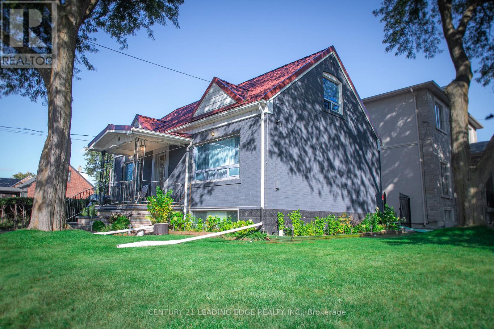 10 Yvonne Avenue, Toronto, Ontario  M3L 1C7 - Photo 3 - W12513330