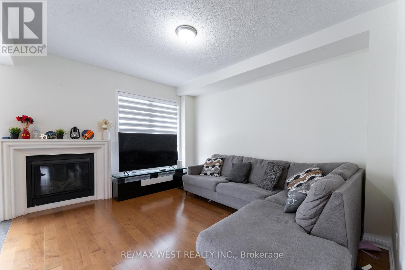 40 Yellowknife Road, Brampton, Ontario  L6R 3X4 - Photo 10 - W12513360