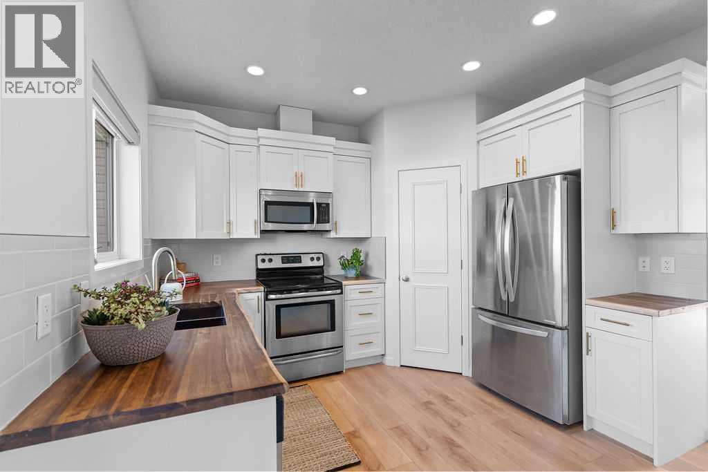 2013 New Brighton Park Se, Calgary, Alberta  T2Z 1B1 - Photo 9 - A2266917