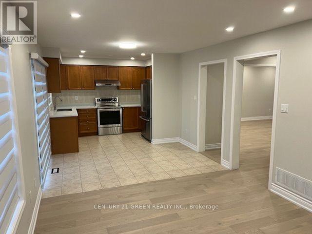 3036 Abernathy Way, Oakville, Ontario  L6M 5C1 - Photo 4 - W12513376