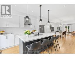 70 DRYDEN WAY, Toronto, Ontario