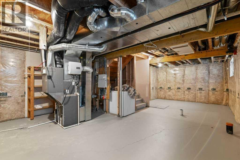 2013 New Brighton Park Se, Calgary, Alberta  T2Z 1B1 - Photo 23 - A2266917