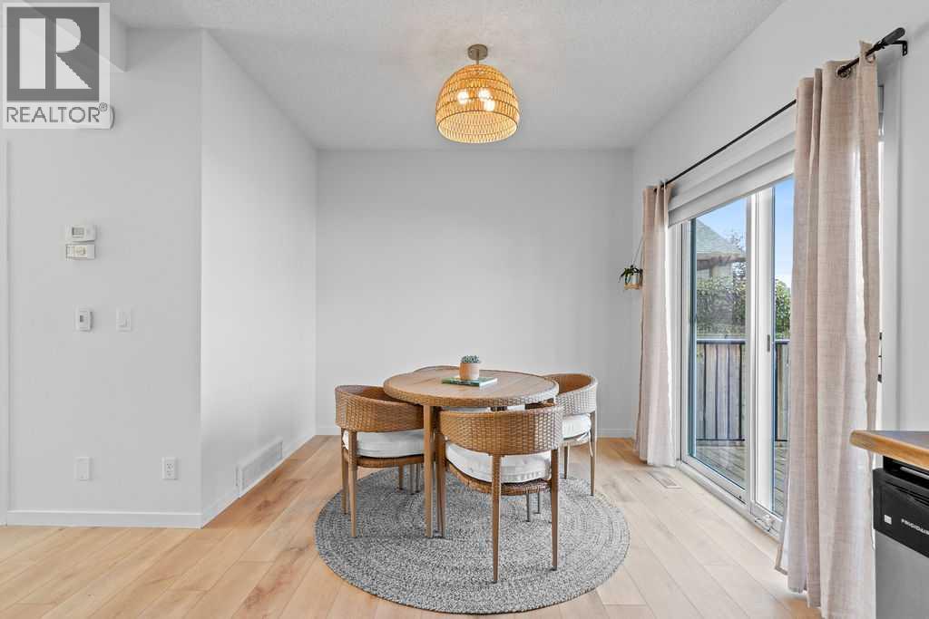 2013 New Brighton Park Se, Calgary, Alberta  T2Z 1B1 - Photo 12 - A2266917