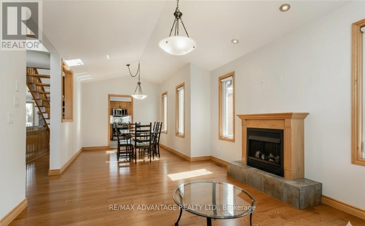 1 Huntington Terrace, St. Thomas, Ontario  N5R 6H1 - Photo 3 - X12513428