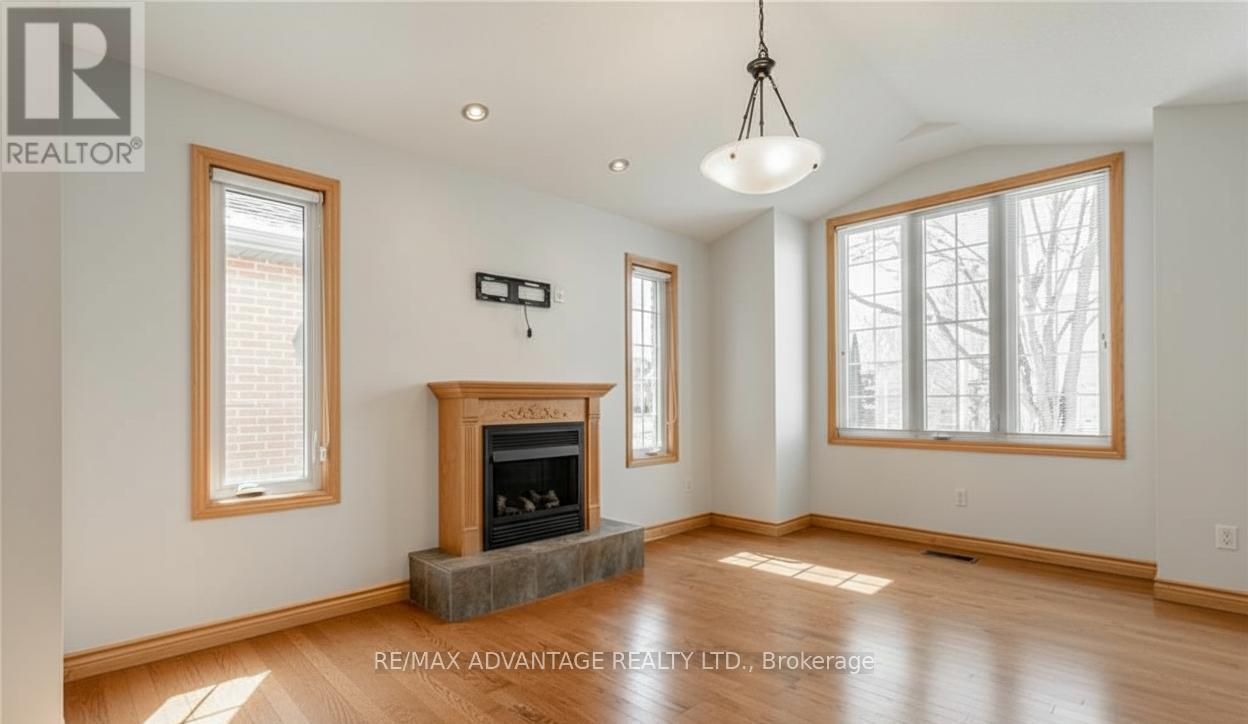 1 Huntington Terrace, St. Thomas, Ontario  N5R 6H1 - Photo 5 - X12513428