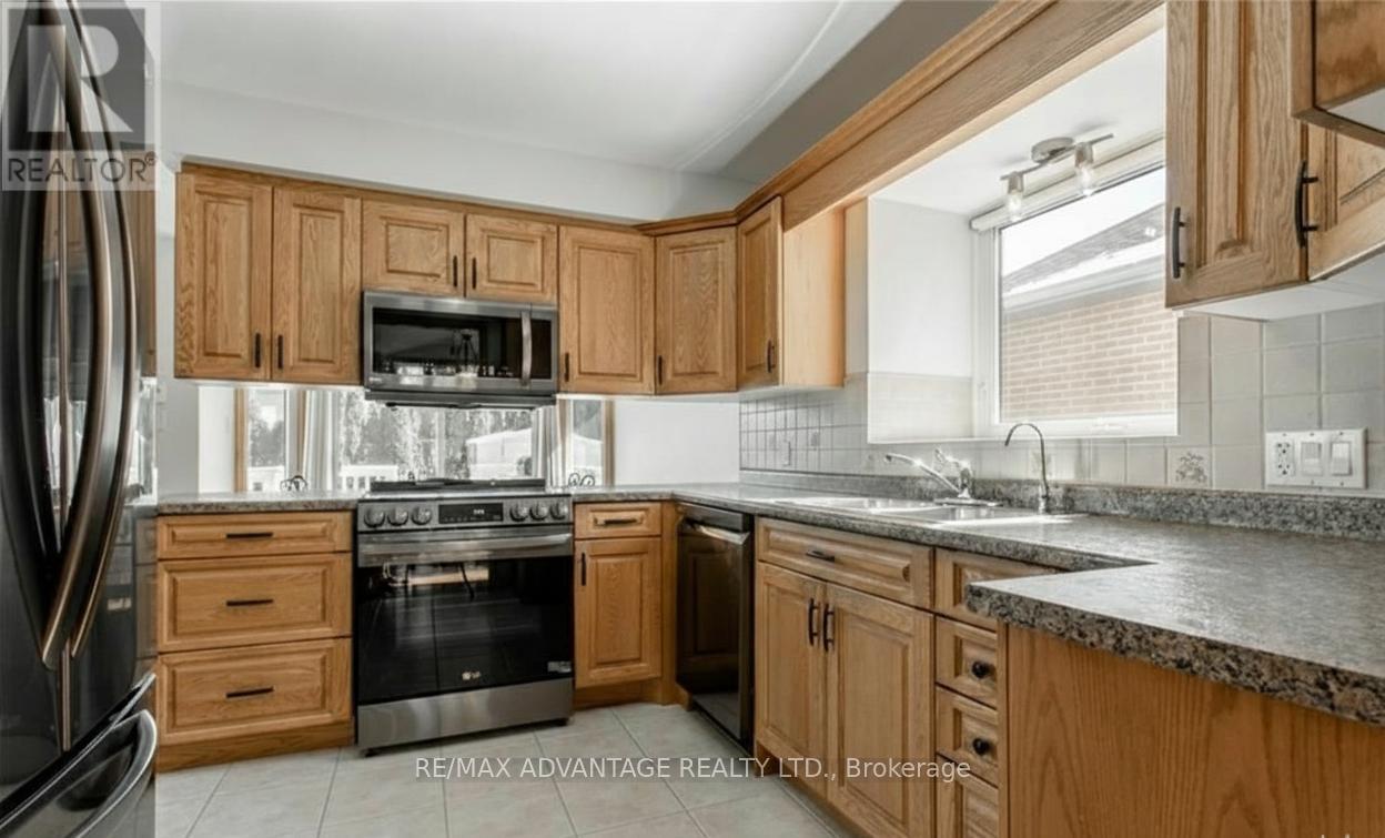 1 Huntington Terrace, St. Thomas, Ontario  N5R 6H1 - Photo 8 - X12513428