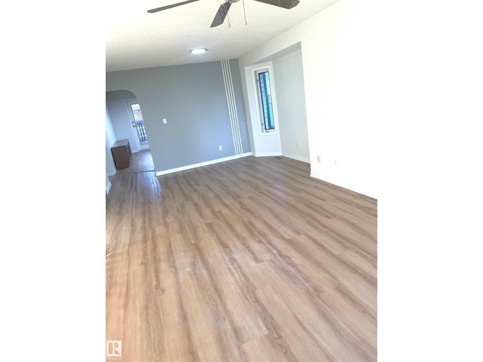 1043 Jones Cr Nw, Edmonton, Alberta  T6L 6Y2 - Photo 5 - E4464797