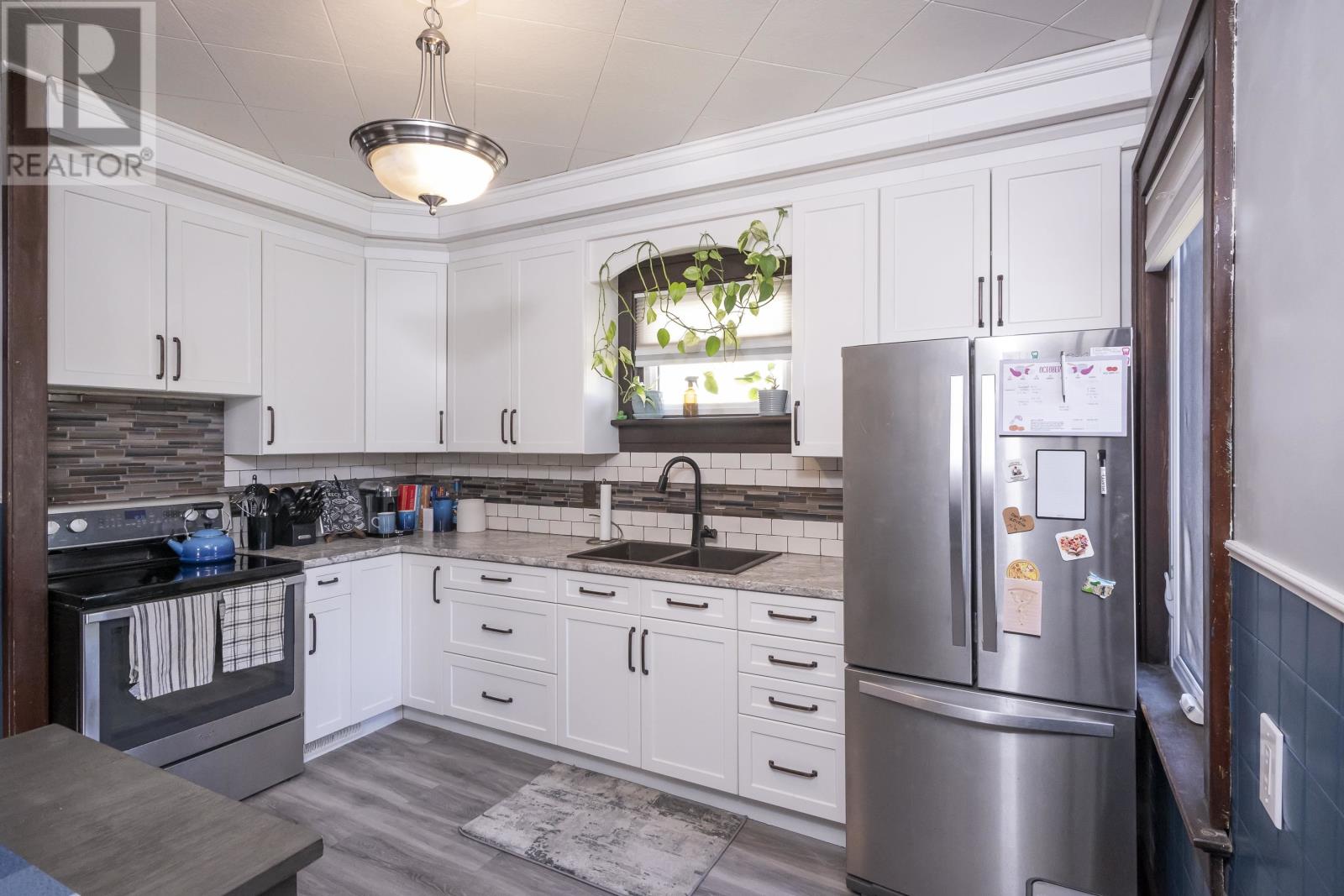 222 Harold St. N., Thunder Bay, Ontario  P7C 4C4 - Photo 18 - TB253353