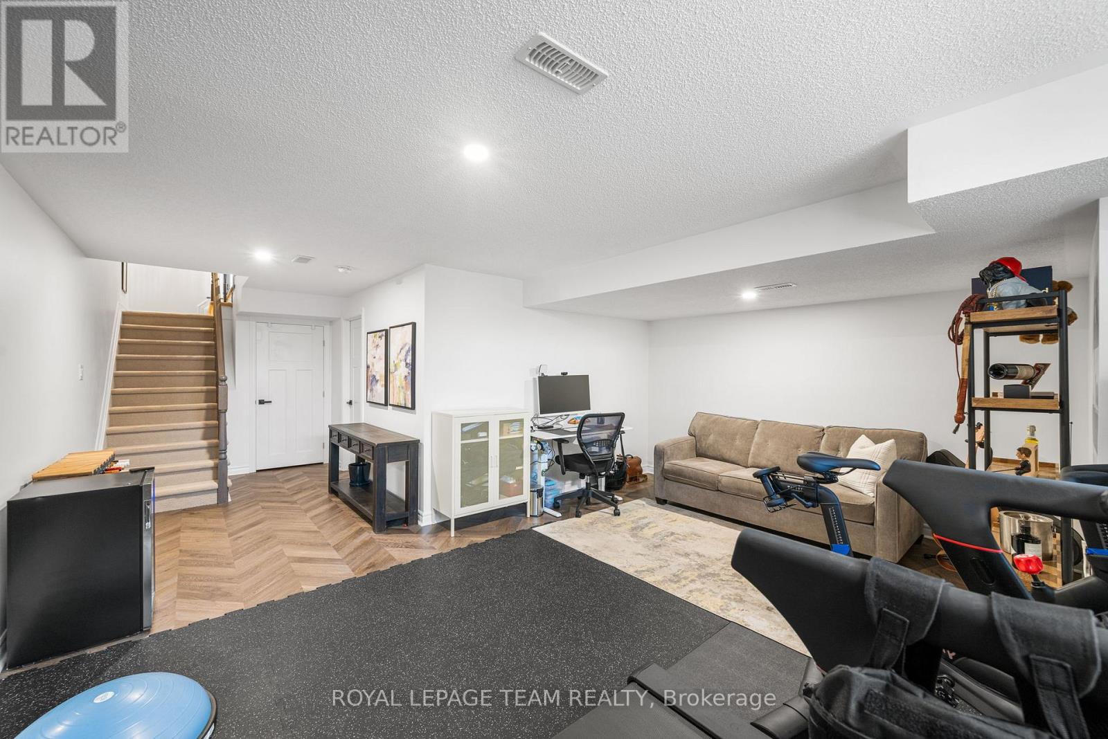 200 Akerson Road, Ottawa, Ontario  K2M 0B6 - Photo 34 - X12513498