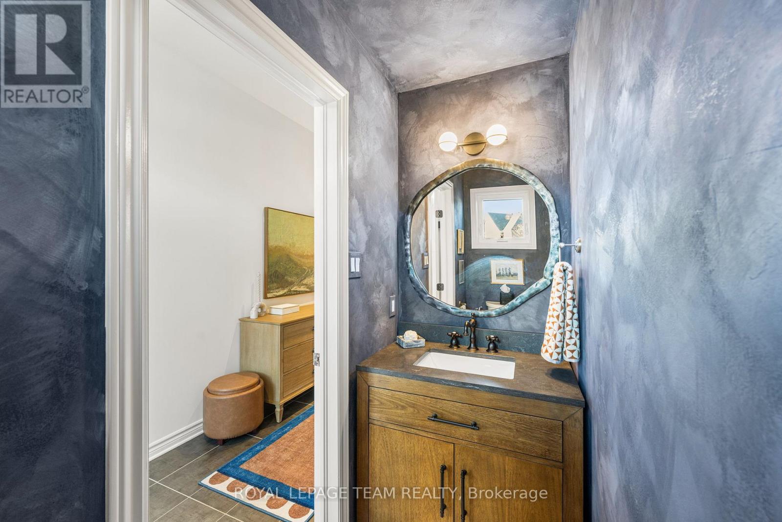 200 Akerson Road, Ottawa, Ontario  K2M 0B6 - Photo 5 - X12513498