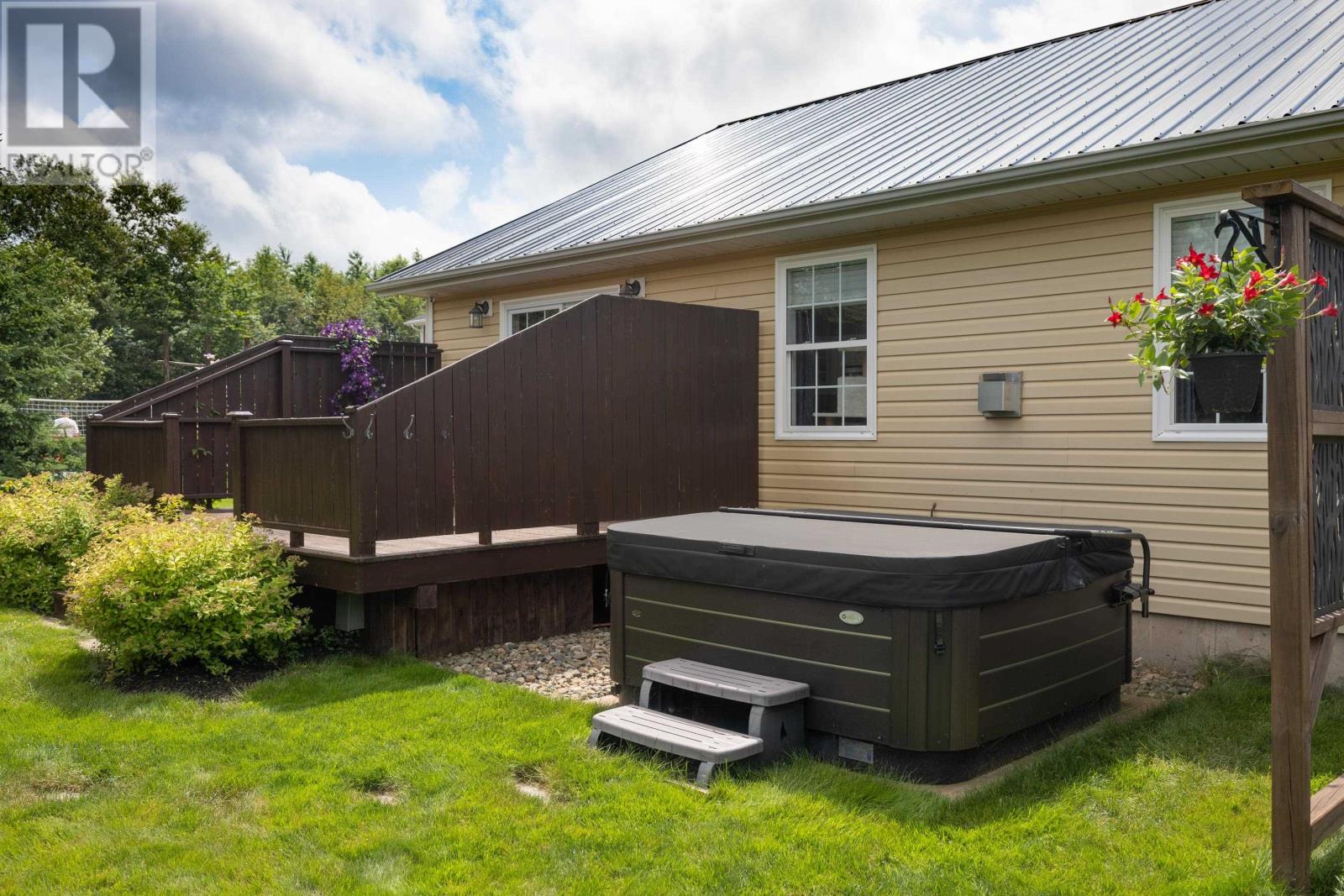 54 Waterview Drive, Cornwall, Prince Edward Island  C0A 1H4 - Photo 38 - 202527334