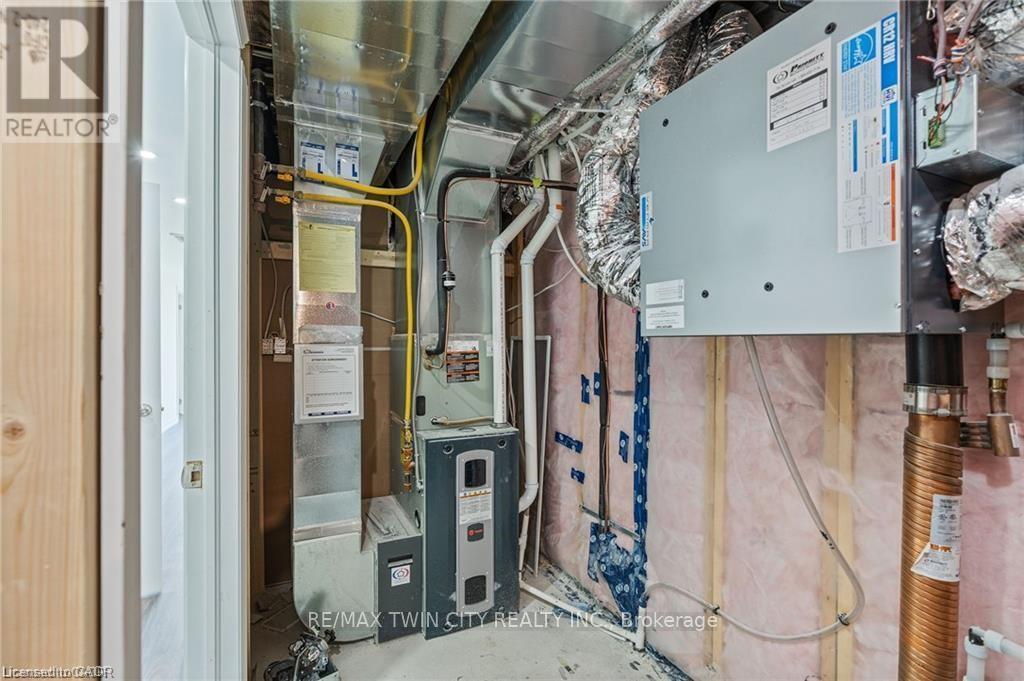 34 Sportsman Hill Street, Kitchener, Ontario  N2P 0J3 - Photo 6 - X12513174