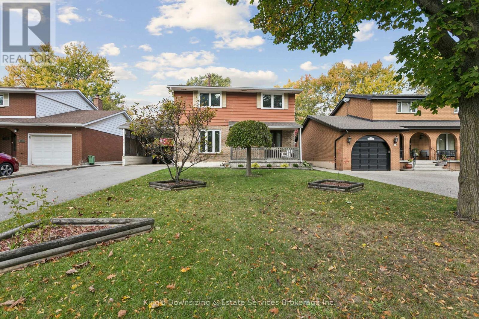 142 Lynbrook Drive, Hamilton, Ontario  L9C 2K9 - Photo 2 - X12513192