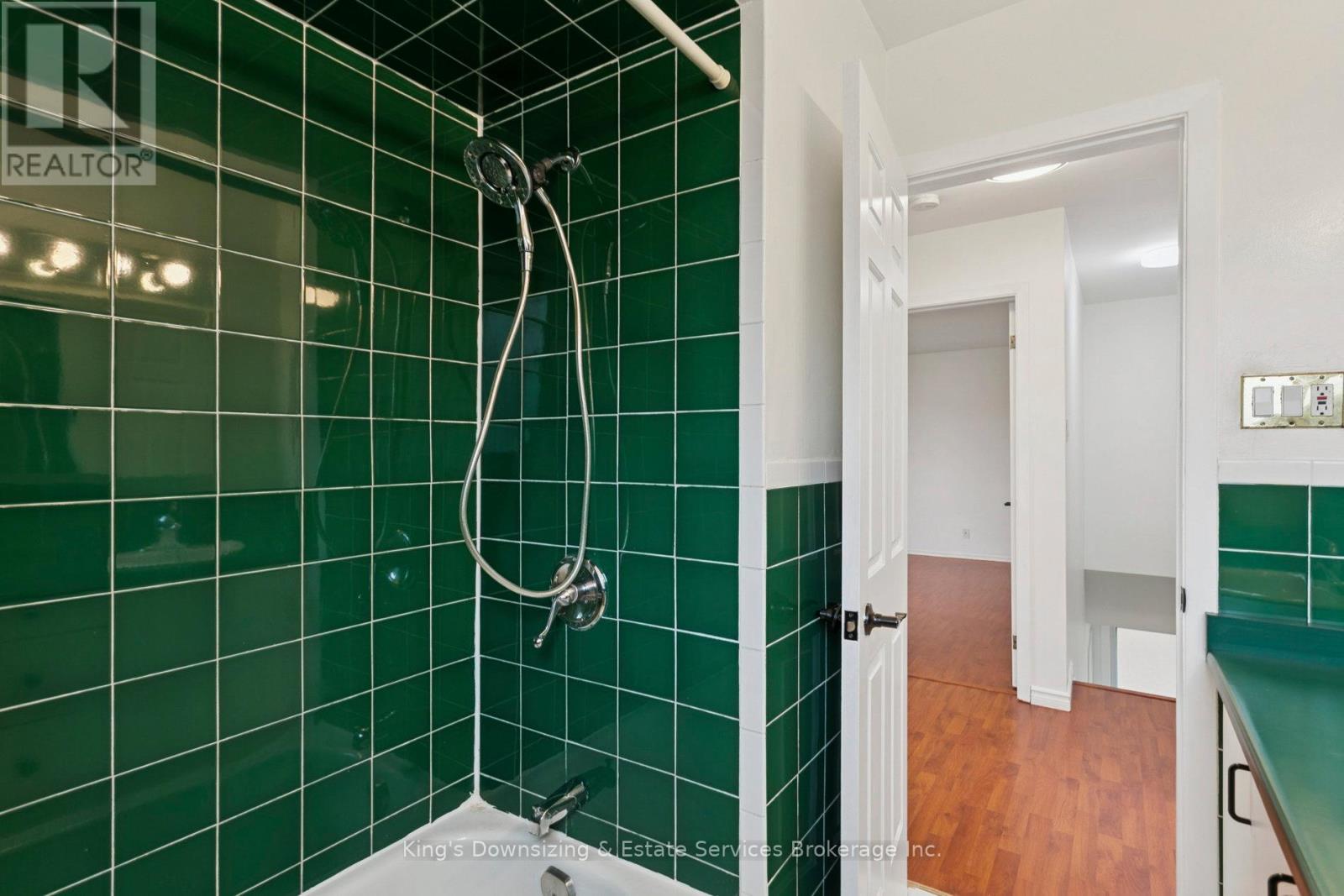 142 Lynbrook Drive, Hamilton, Ontario  L9C 2K9 - Photo 27 - X12513192