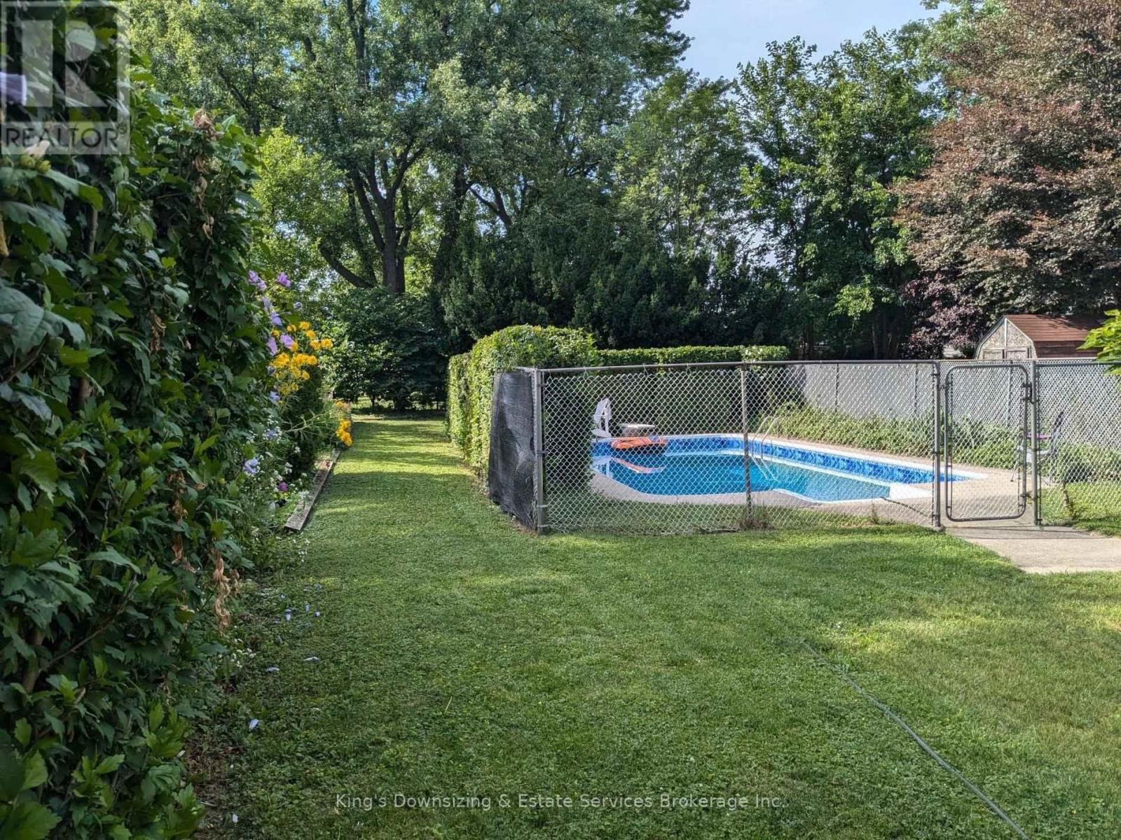 142 Lynbrook Drive, Hamilton, Ontario  L9C 2K9 - Photo 43 - X12513192