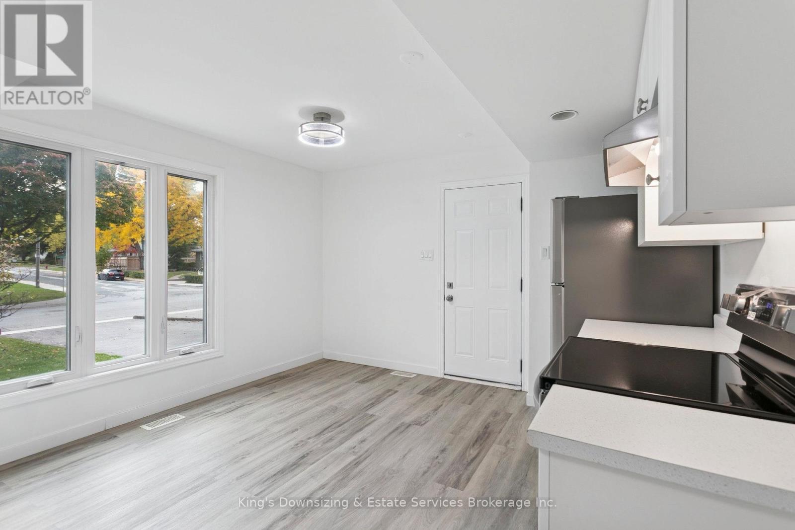 142 Lynbrook Drive, Hamilton, Ontario  L9C 2K9 - Photo 9 - X12513192