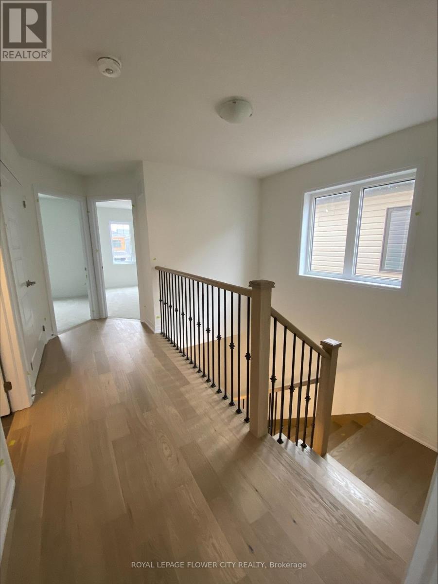 19 Velvet Way, Thorold, Ontario  L2V 0B7 - Photo 8 - X12513242