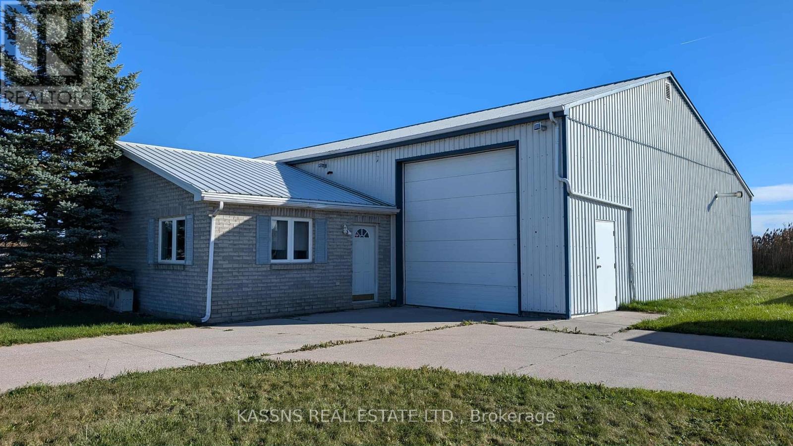 75 Mill Street W, Chatham-Kent, Ontario  N0P 2L0 - Photo 2 - X12513370