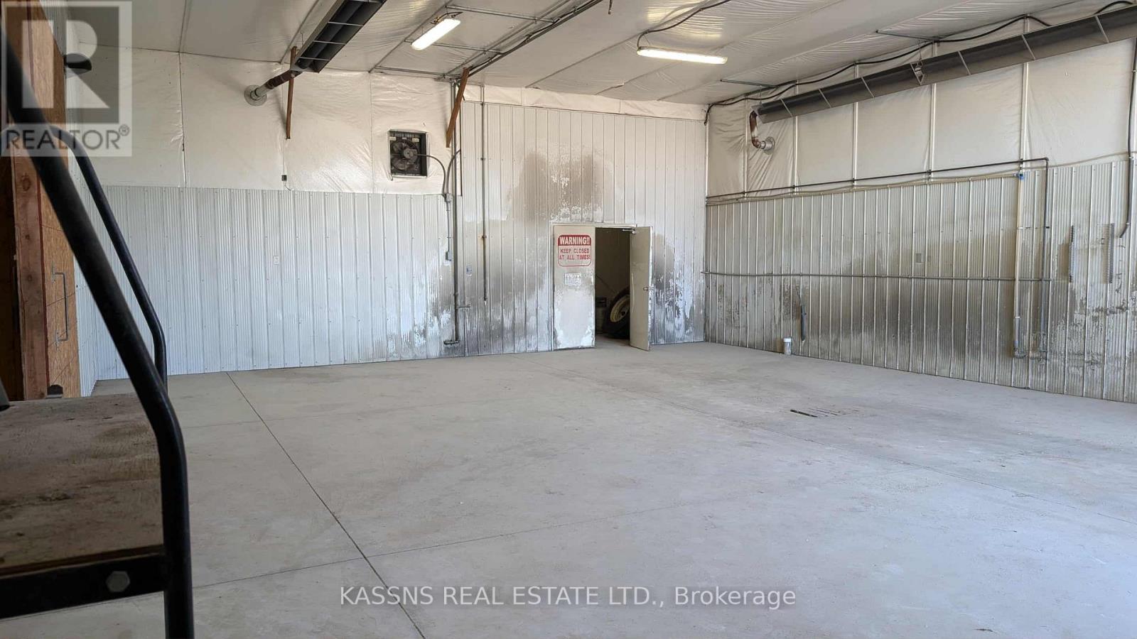 75 Mill Street W, Chatham-Kent, Ontario  N0P 2L0 - Photo 6 - X12513370