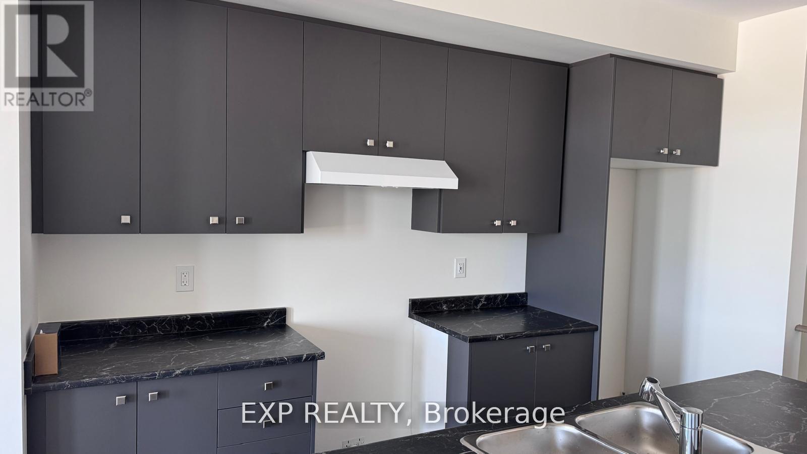 47 Stanley Ave Crescent, Haldimand, Ontario  N3W 0J5 - Photo 3 - X12513378