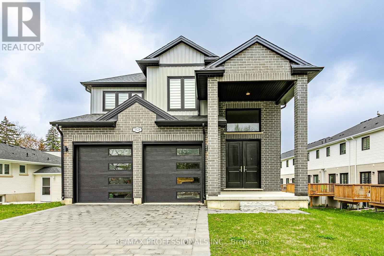 3328 ORIOLE DRIVE, London South, Ontario