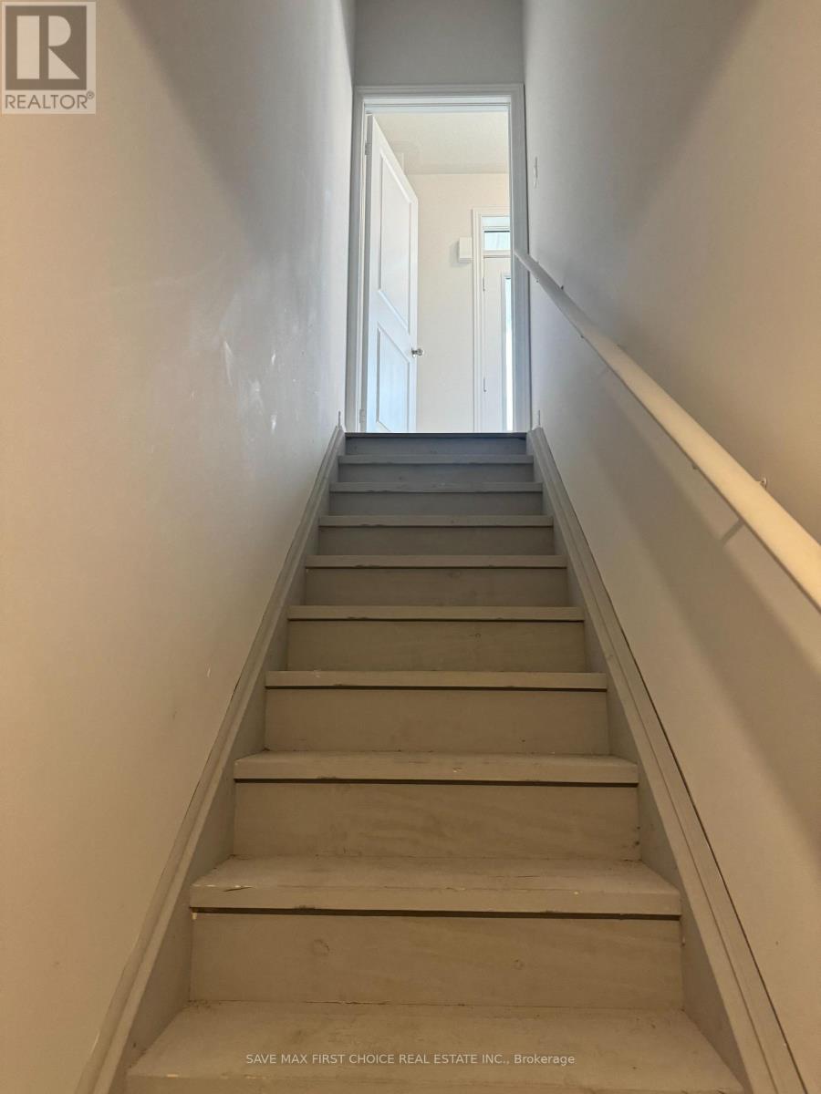 632 Anishinaabe Drive E, Melancthon, Ontario  L9V 3Y4 - Photo 3 - X12513422