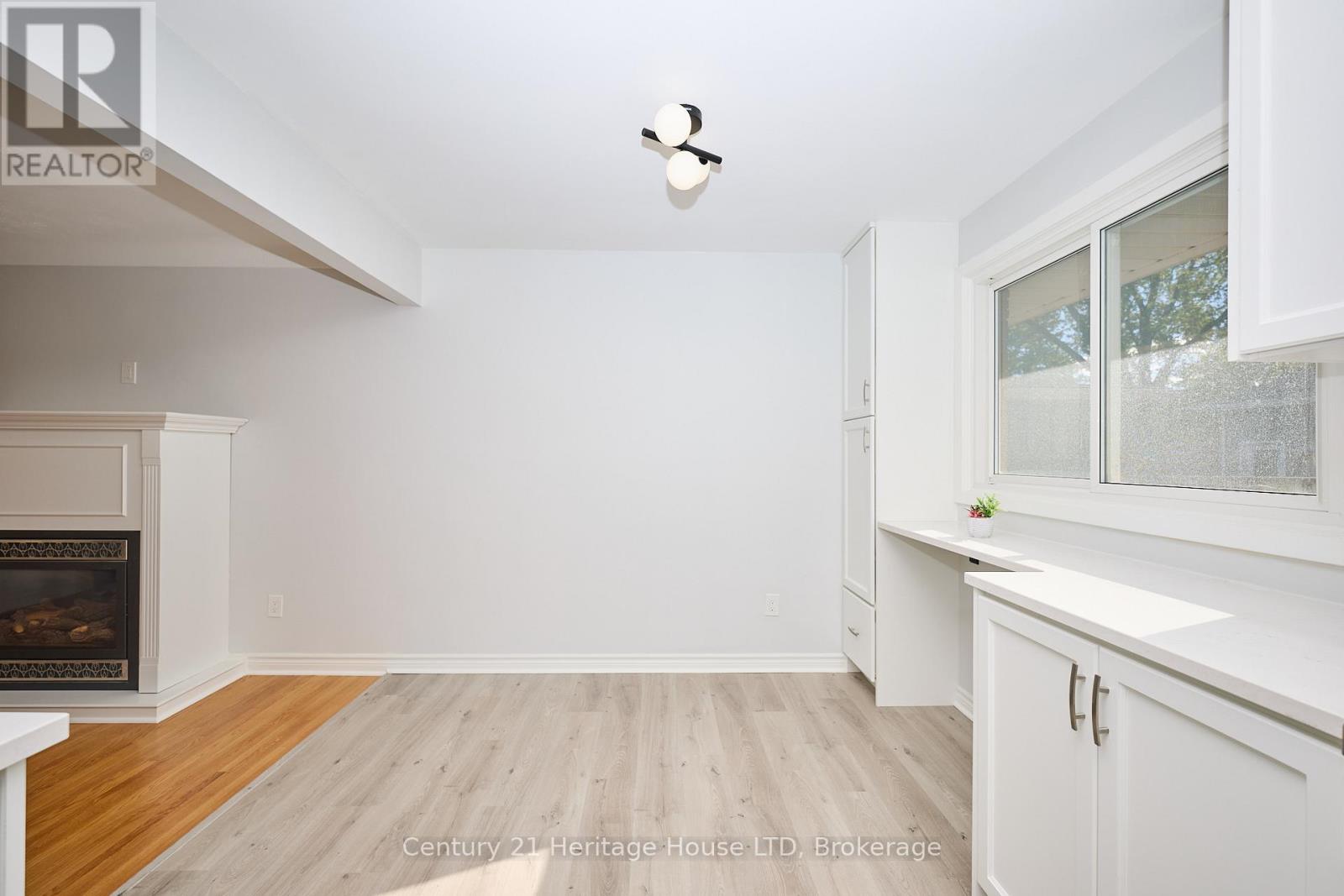 148 Champlain Drive, Fort Erie, Ontario  L2A 1Z8 - Photo 11 - X12513452