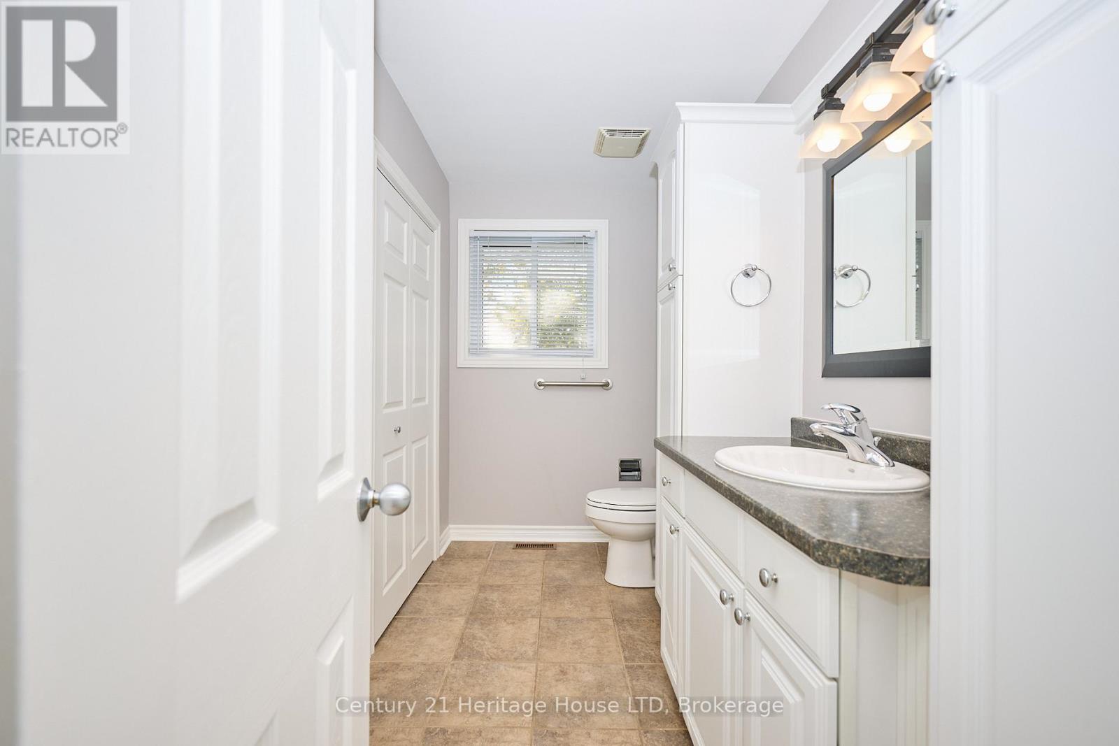 148 Champlain Drive, Fort Erie, Ontario  L2A 1Z8 - Photo 13 - X12513452