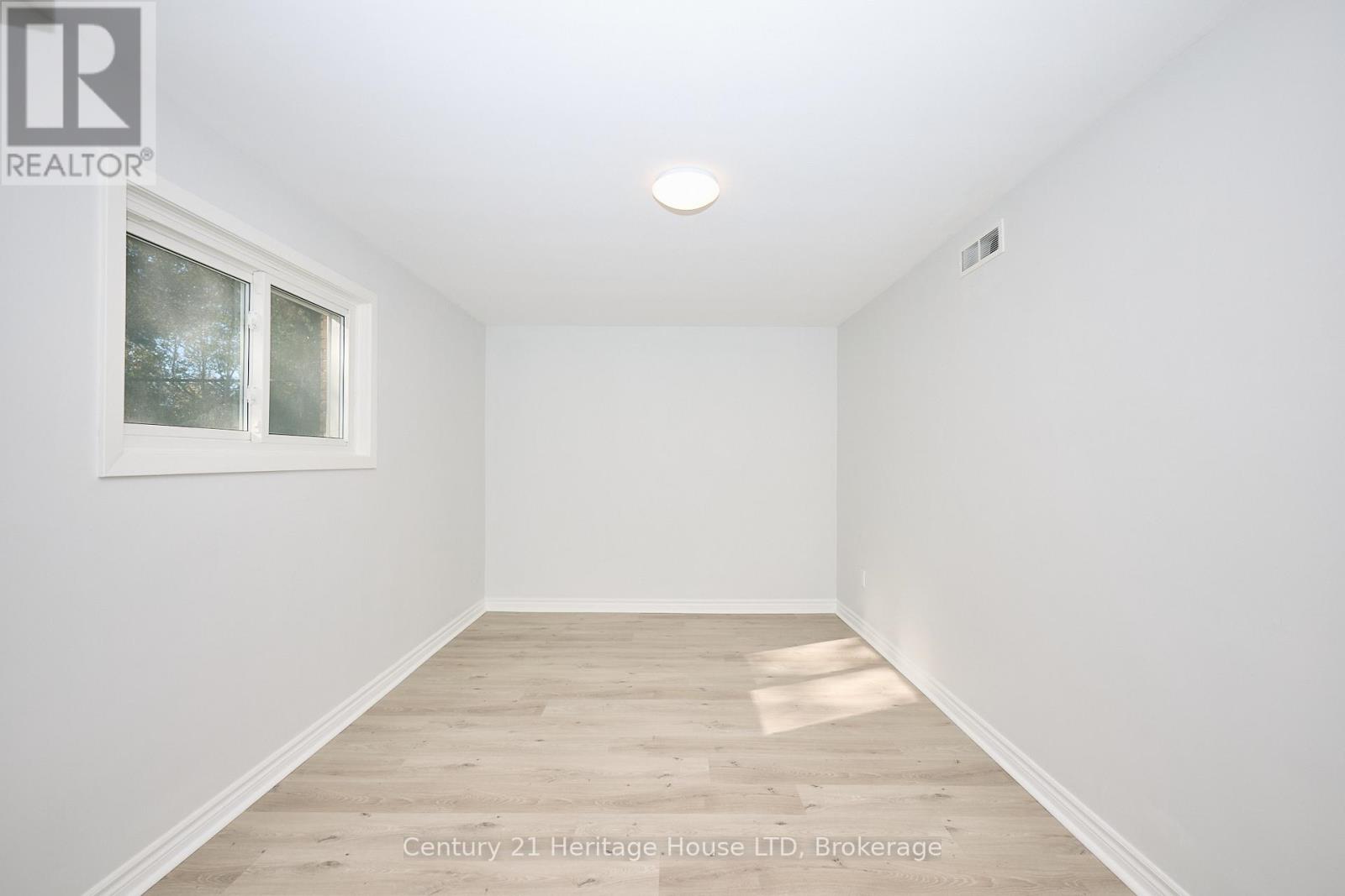 148 Champlain Drive, Fort Erie, Ontario  L2A 1Z8 - Photo 22 - X12513452