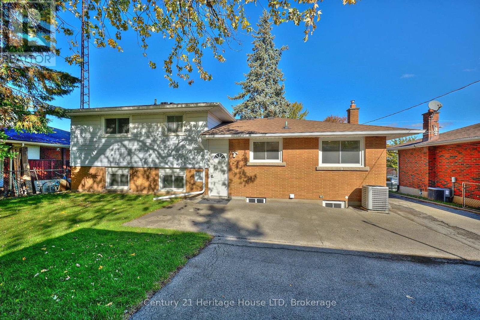 148 Champlain Drive, Fort Erie, Ontario  L2A 1Z8 - Photo 31 - X12513452