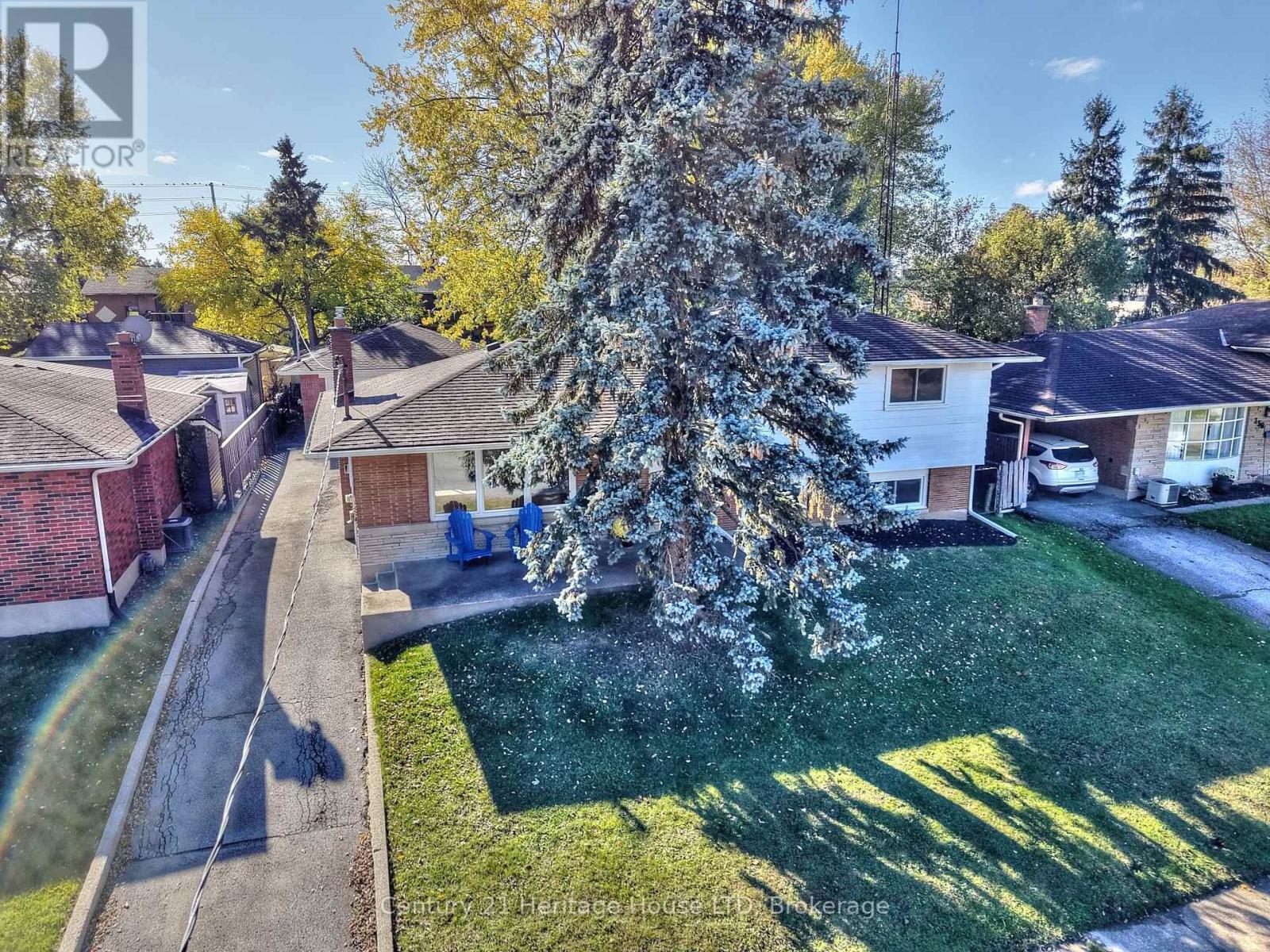 148 Champlain Drive, Fort Erie, Ontario  L2A 1Z8 - Photo 35 - X12513452