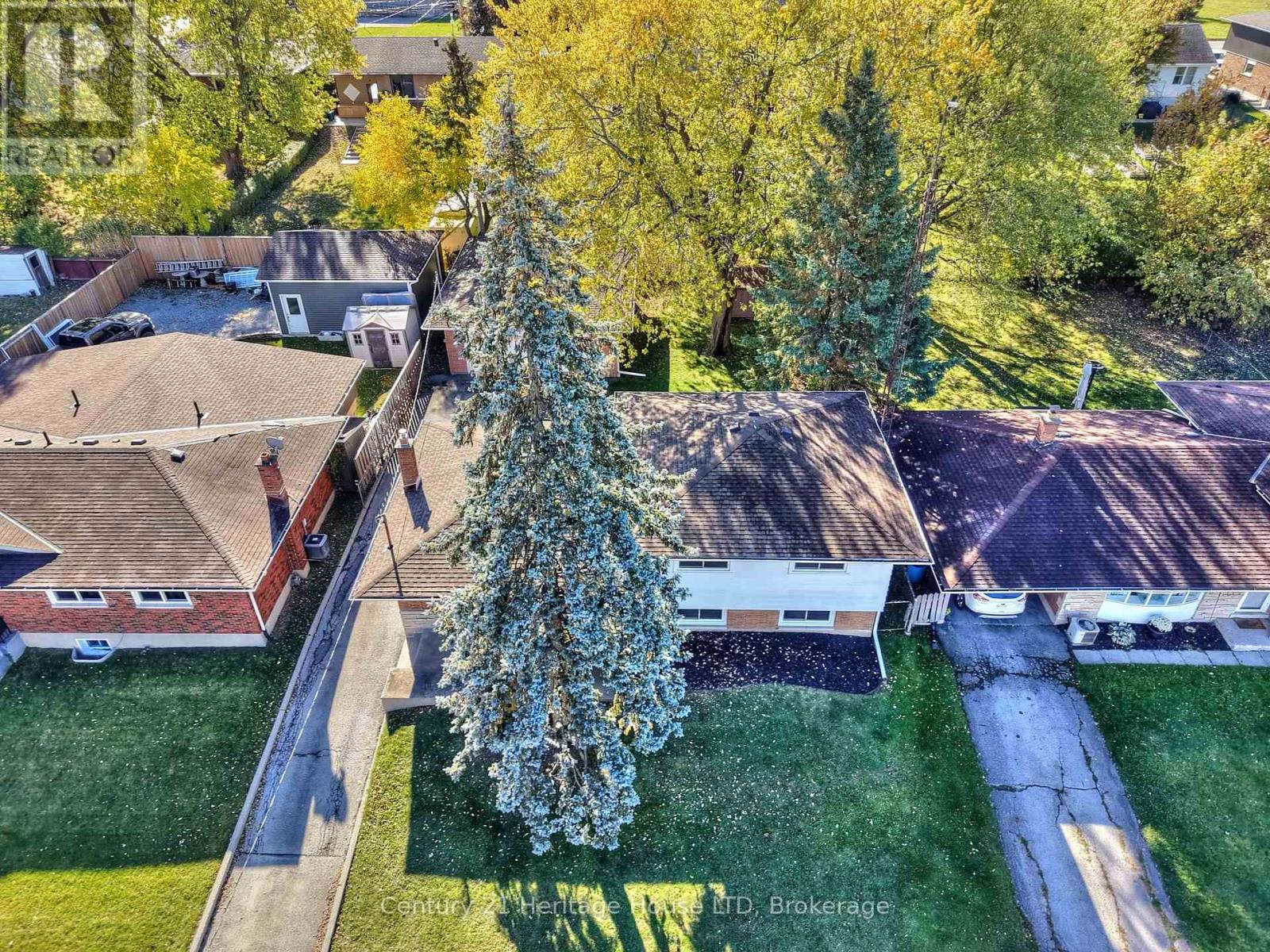 148 Champlain Drive, Fort Erie, Ontario  L2A 1Z8 - Photo 37 - X12513452